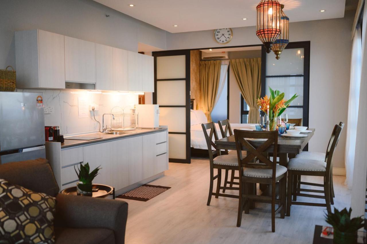 Petronella Suites Apartment @ Jesselton Quay Kota Kinabalu Bagian luar foto