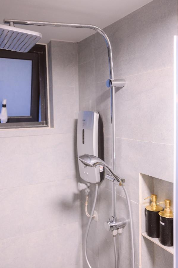 Petronella Suites Apartment @ Jesselton Quay Kota Kinabalu Bagian luar foto