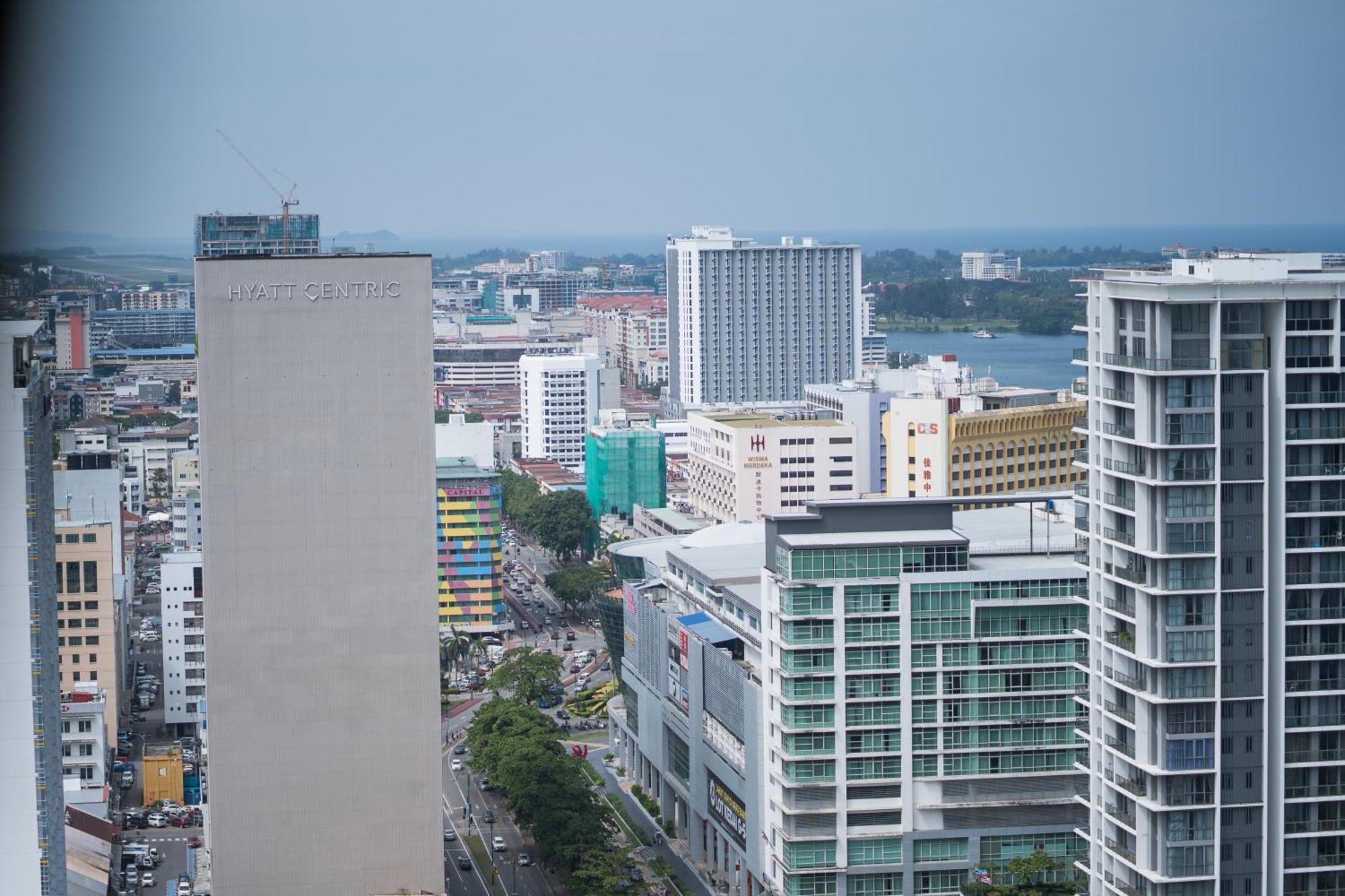 Petronella Suites Apartment @ Jesselton Quay Kota Kinabalu Bagian luar foto